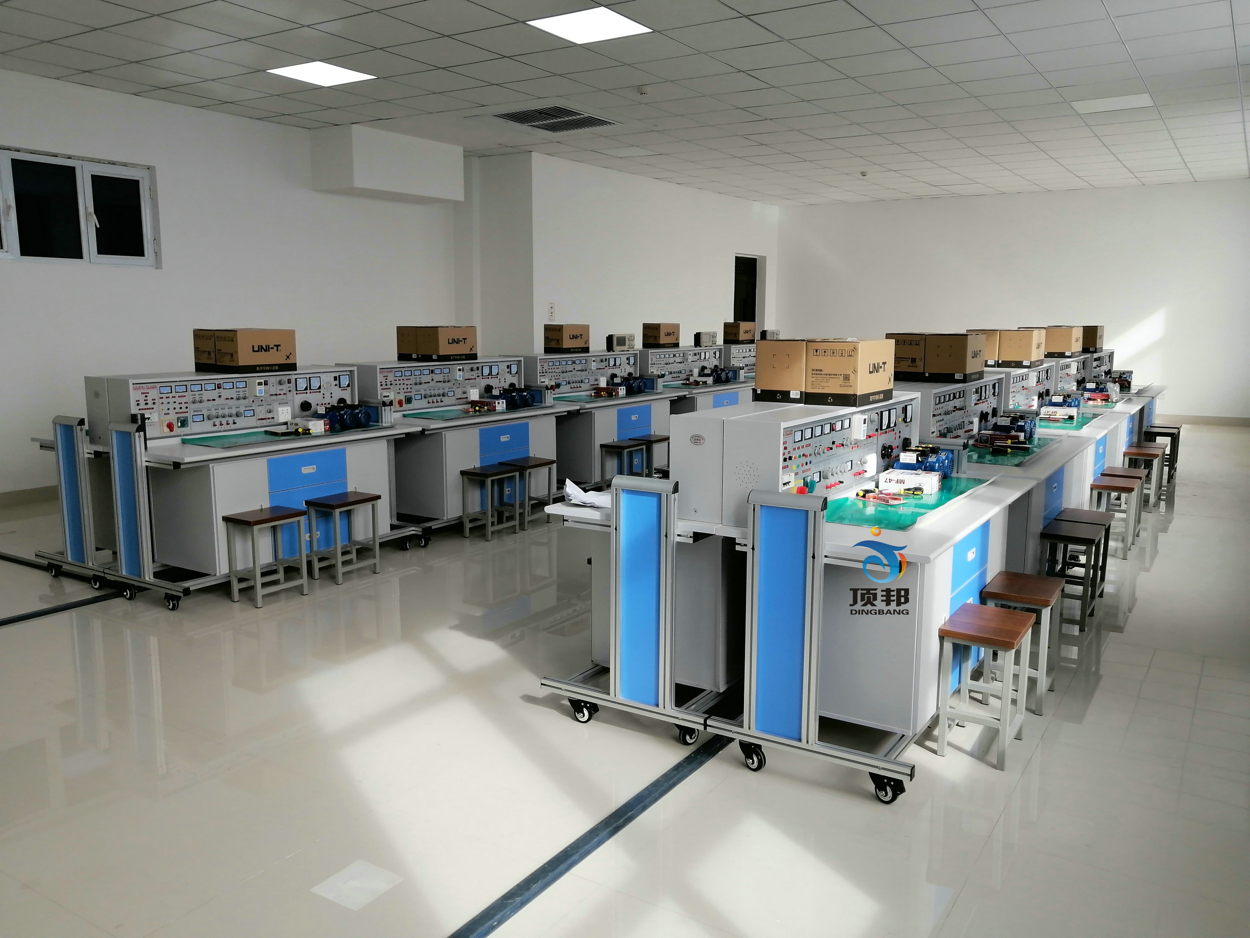 ͨ��������늹������ό�(sh��)�(y��n)���O(sh��)��(��ֱ��늙C(j��)��������{(di��o))