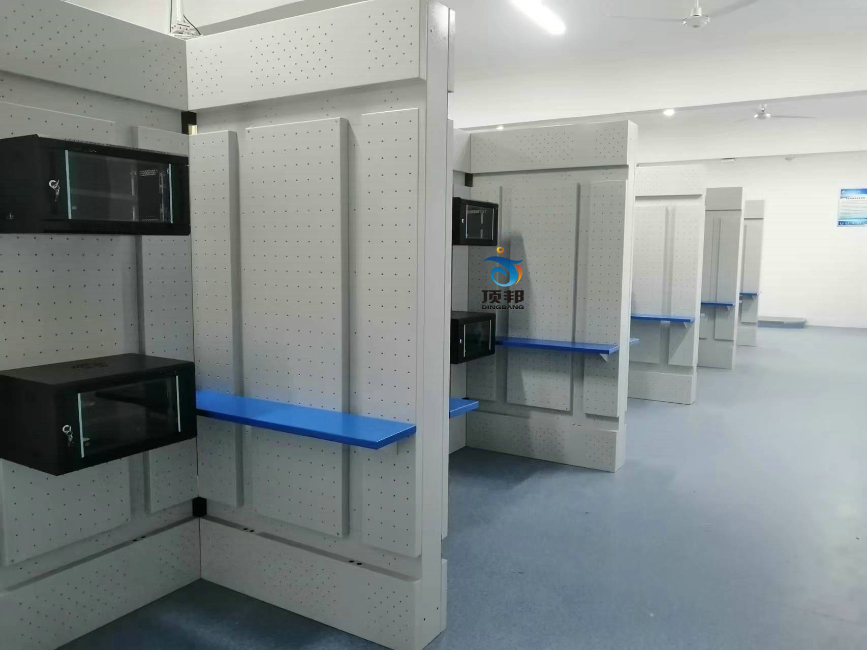 網(wǎng)絡(luò)綜合布線實訓(xùn)室設(shè)備