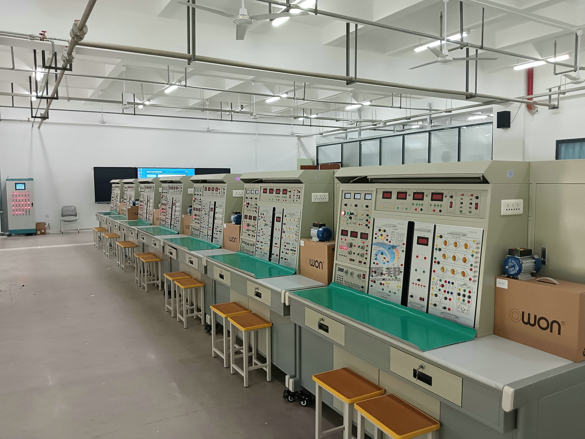 電工技術(shù)實(shí)驗(yàn)裝置(電工技術(shù)實(shí)驗(yàn)臺(tái))